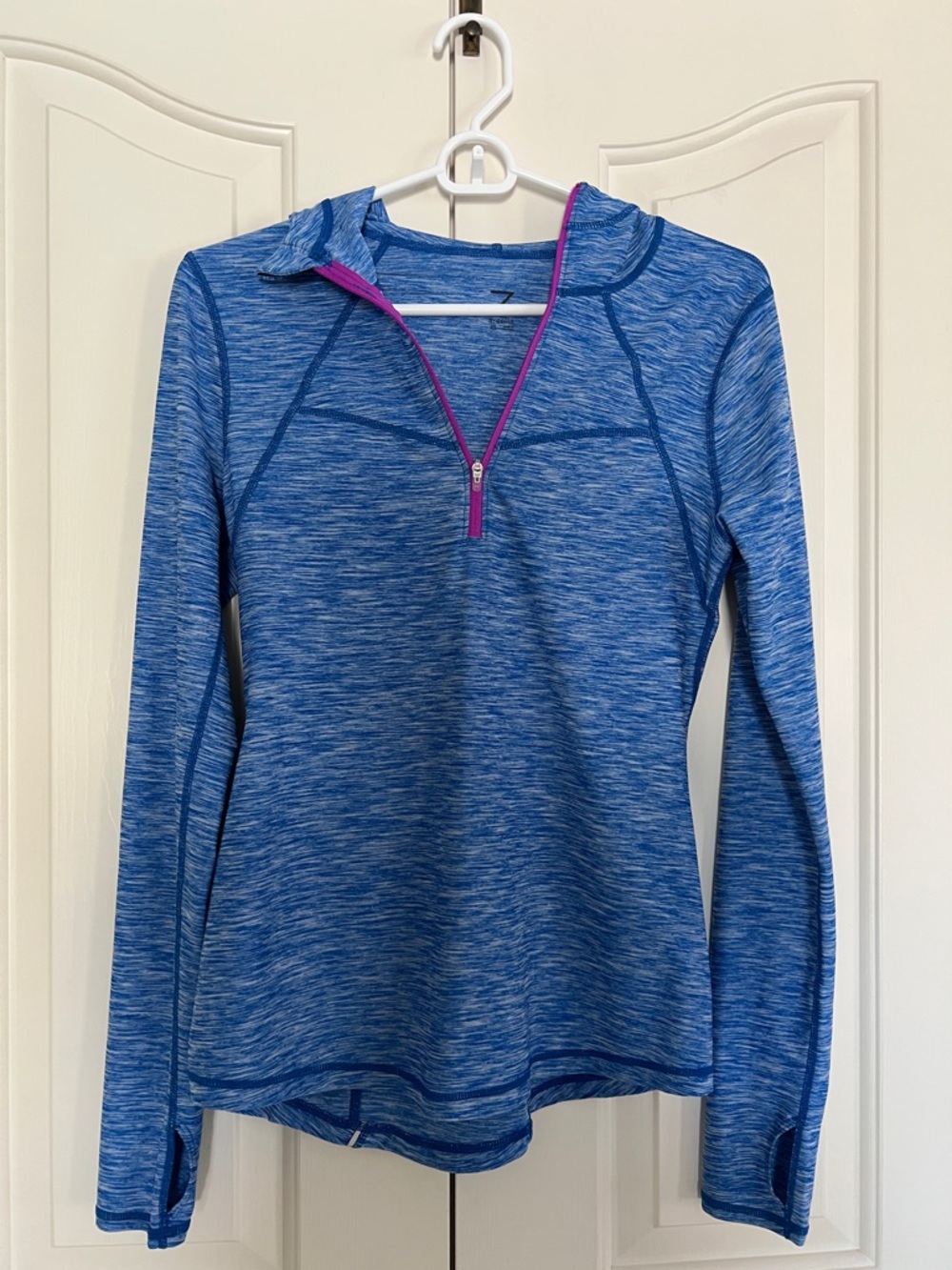 Blue Long-Sleeve Half-Zip Athletic Top
Size XS